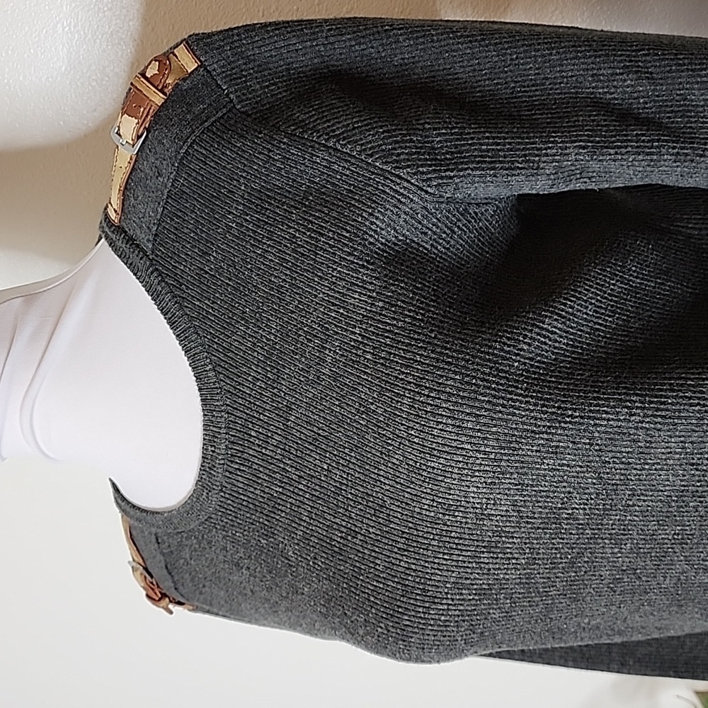 Lauren Ralph Lauren Gray Sweater with Shoulder Strap Accents Check Measurements - Picture 3 of 10